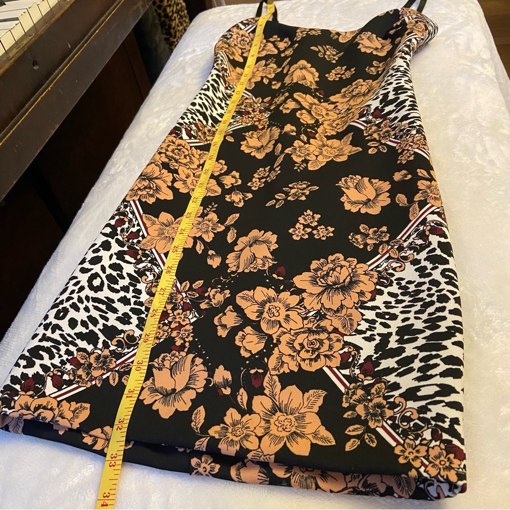 GUESS Body Con Floral & Animal Print scuba like fabric Dress XS - Picture 4 of 14